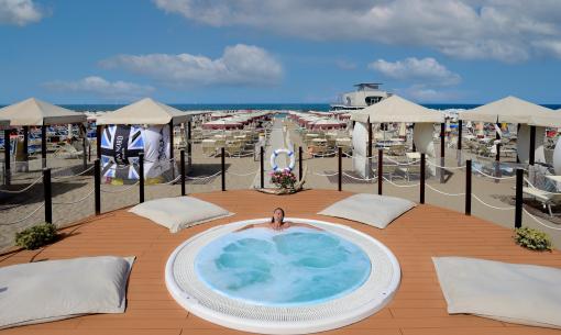 nordesthotel it offerta-speciale-di-agosto-hotel-gabicce-mare-con-piscina-e-spiaggia-privata 007
